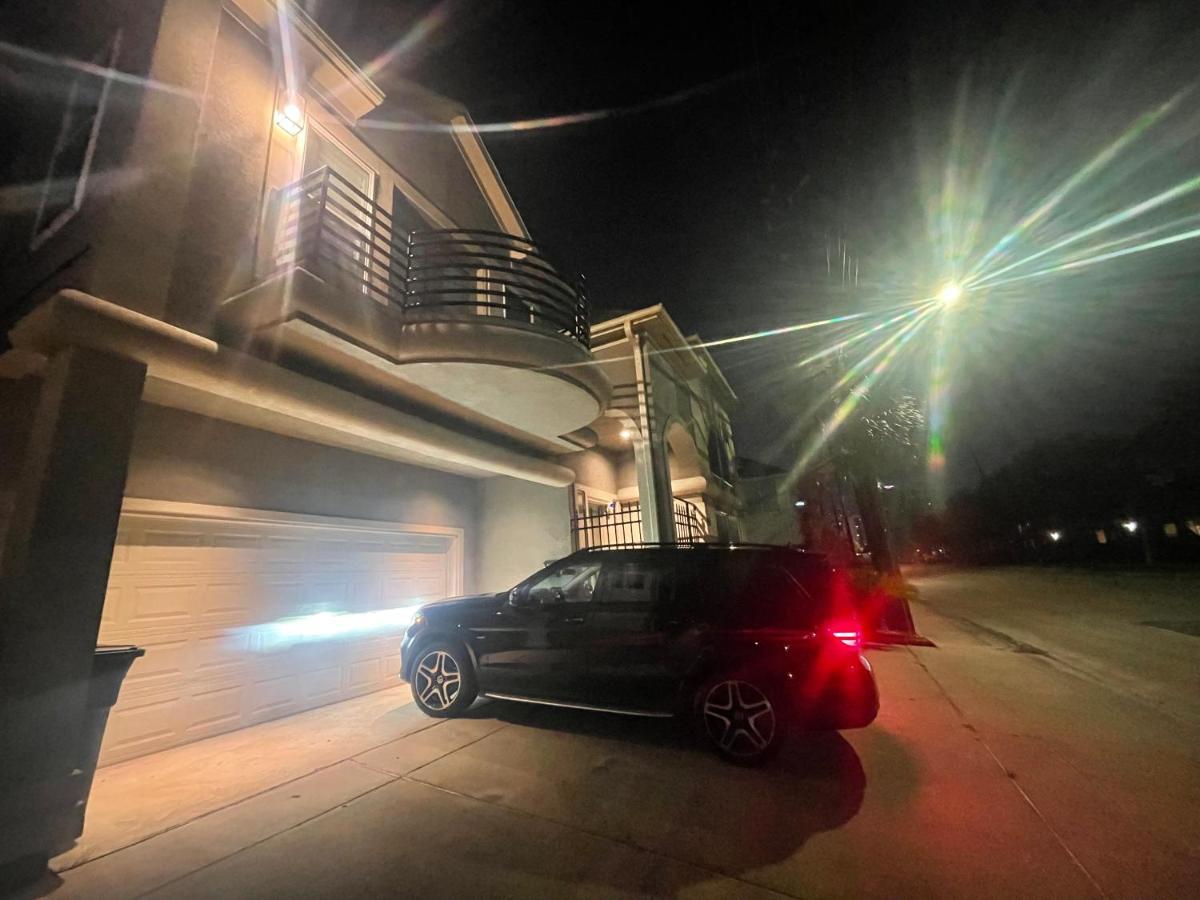 Wanderlust Villa Near Galleria Mall ヒューストン エクステリア 写真