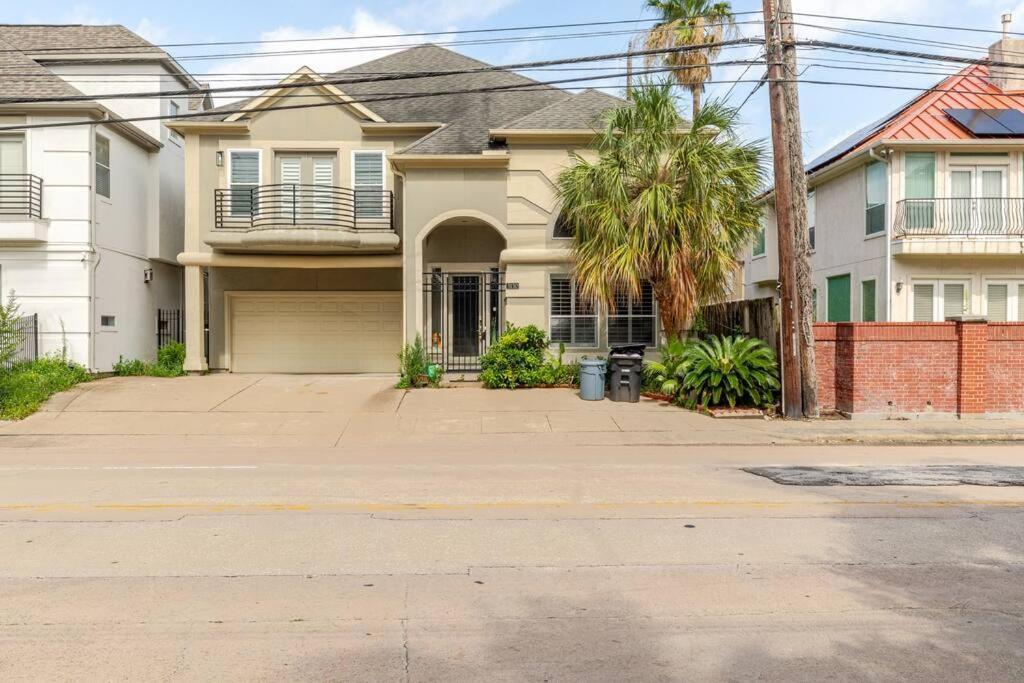 Wanderlust Villa Near Galleria Mall ヒューストン エクステリア 写真